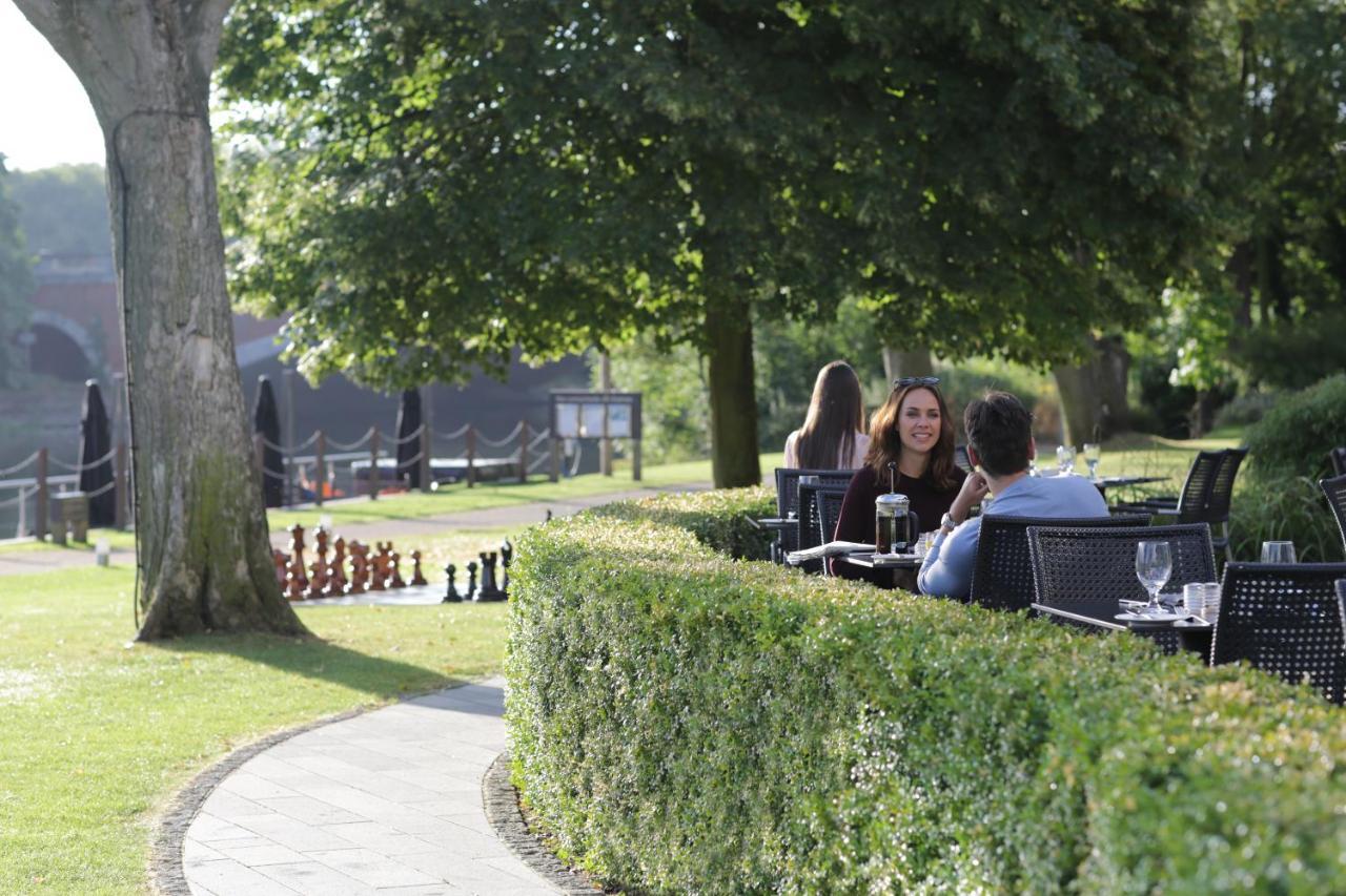 Hotel The Runnymede On Thames (Adults Only) Egham Exterior foto