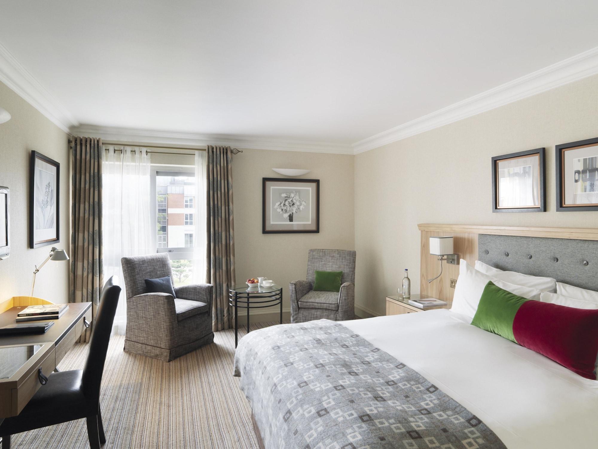 Hotel The Runnymede On Thames (Adults Only) Egham Exterior foto